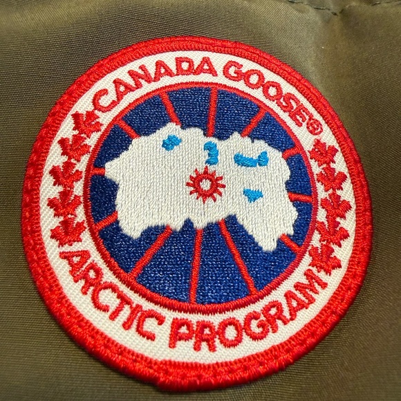 Canada Goose Carson Parka Heritage - Military Green - Excellent Condition - Picture 3 of 11